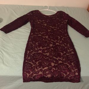 Maroon lace body-con dress!!